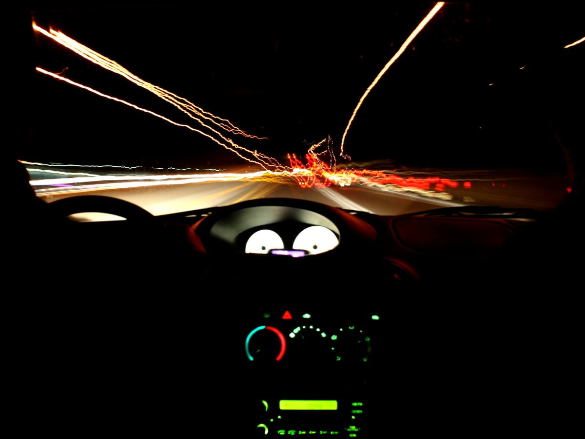 Światło w ciemności - tapeta na pulpit