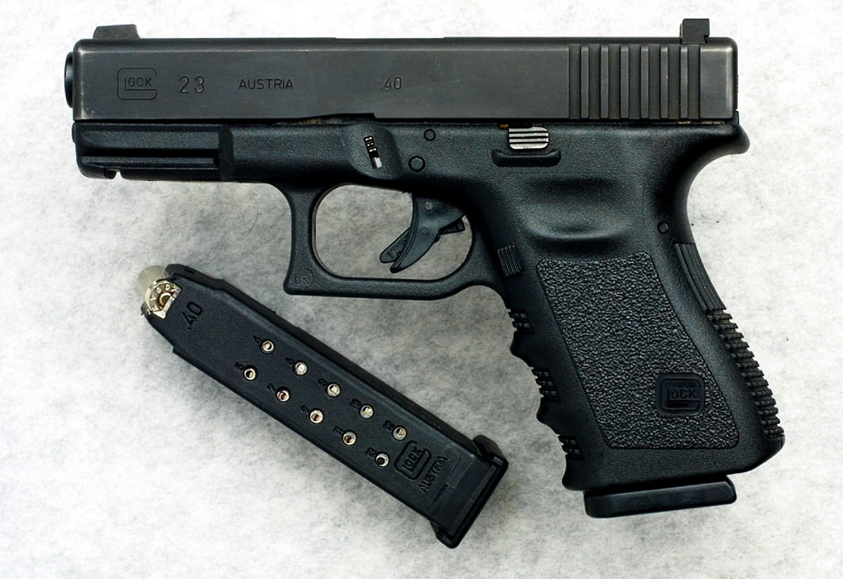 Broń palna, pistolet, broń, karabin, strzelba — HD tapeta na pulpit 1600x1100